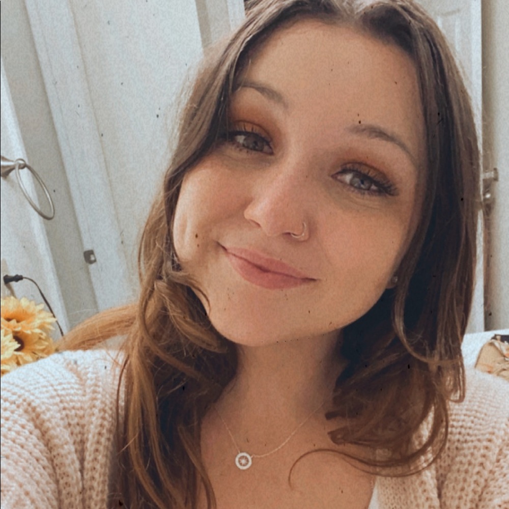 Meet your Posher, Alexandra
